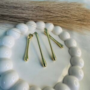 minimalist-modern-and-elegantgold-plated-drop-earrings